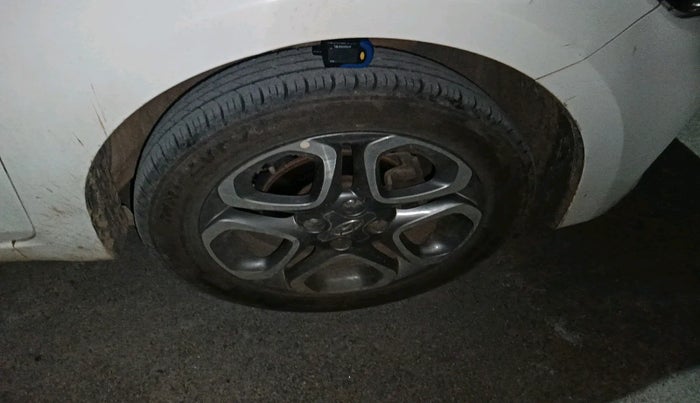 2018 Hyundai Elite i20 ASTA 1.2 (O), Petrol, Manual, 96,710 km, tyre