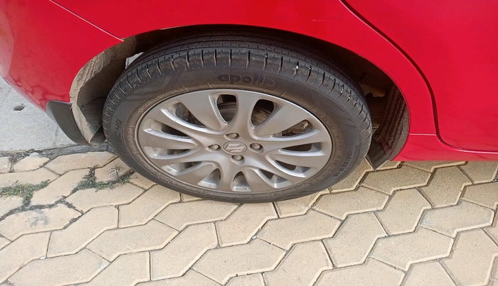 2017 Maruti Baleno ZETA CVT PETROL 1.2, Petrol, Automatic, 86,156 km, tyre