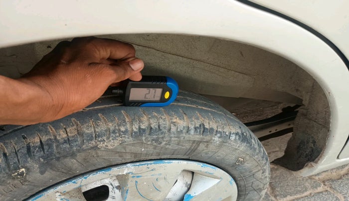 2011 Maruti Wagon R 1.0 LXI, Petrol, Manual, 94,171 km, tyre