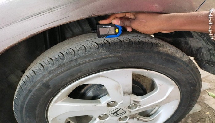 2015 Honda City 1.5L I-VTEC VX CVT, Petrol, Automatic, 1,09,610 km, tyre