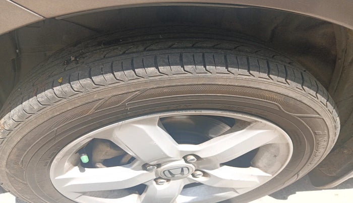 2013 Honda City 1.5L I-VTEC V MT, Petrol, Manual, 1,31,353 km, tyre
