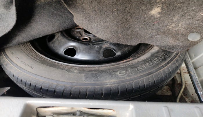 2013 Maruti Alto K10 VXI, Petrol, Manual, 82,066 km, tyre