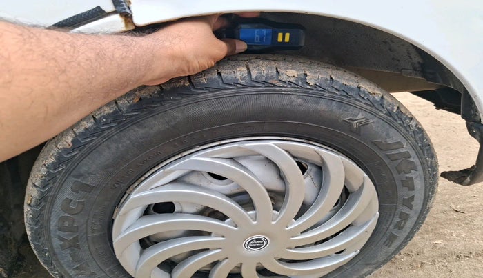 2019 Maruti Eeco 5 STR WITH A/C+HTR, Petrol, Manual, 1,48,150 km, tyre