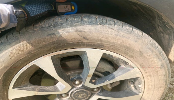 2020 Tata NEXON XZ PLUS DIESEL, Diesel, Manual, 1,07,892 km, tyre