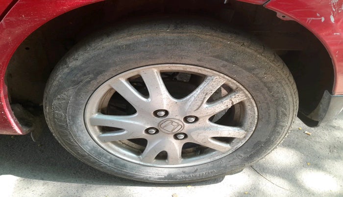 2012 Honda Brio V MT, Petrol, Manual, 85,493 km, tyre