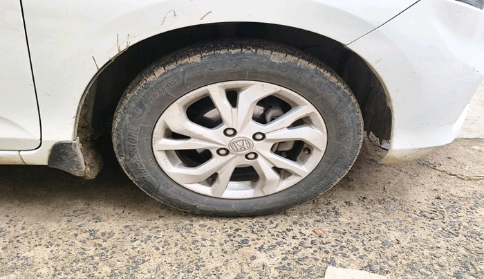 2021 Honda Amaze 1.2L I-VTEC V, Petrol, Manual, 80,390 km, tyre