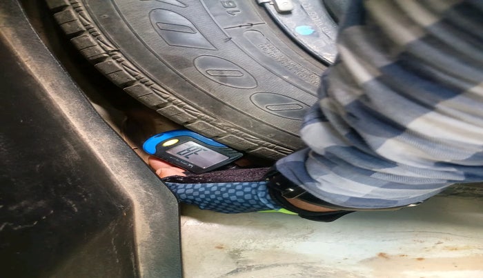 2016 Maruti Swift VDI ABS, Diesel, Manual, 1,07,716 km, tyre