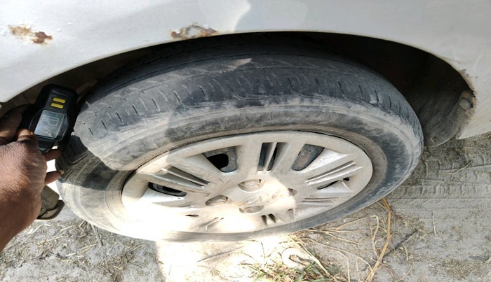 2010 Hyundai Santro Xing GLS, Petrol, Manual, 92,194 km, tyre