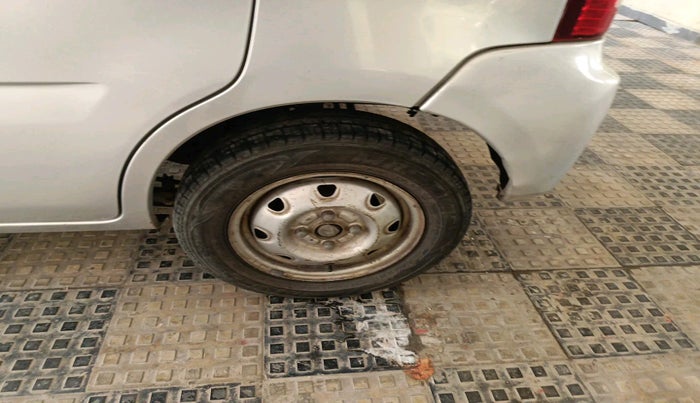 2010 Maruti Wagon R Duo DUO LXI LPG, Petrol, Manual, 86,789 km, tyre