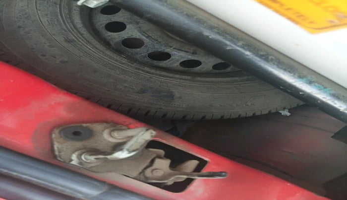 2022 Tata Tiago XT CNG, Petrol, Manual, 1,37,932 km, tyre