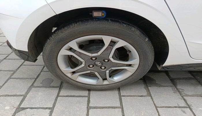 2025 Hyundai NEW I20 SPORTZ 1.2 IVT, Petrol, Automatic, 2,945 km, tyre
