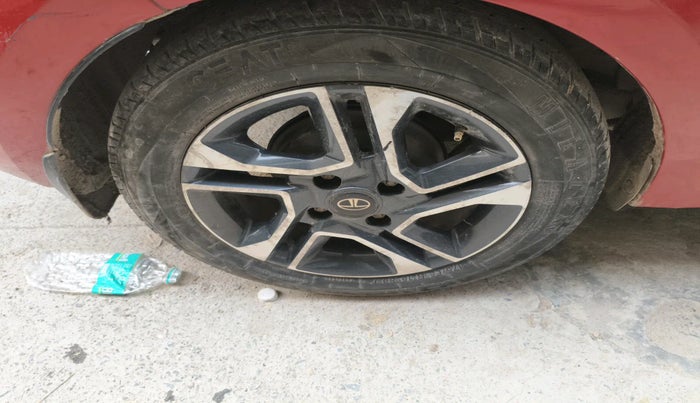 2018 Tata TIGOR XZ PETROL, Petrol, Manual, 94,800 km, tyre