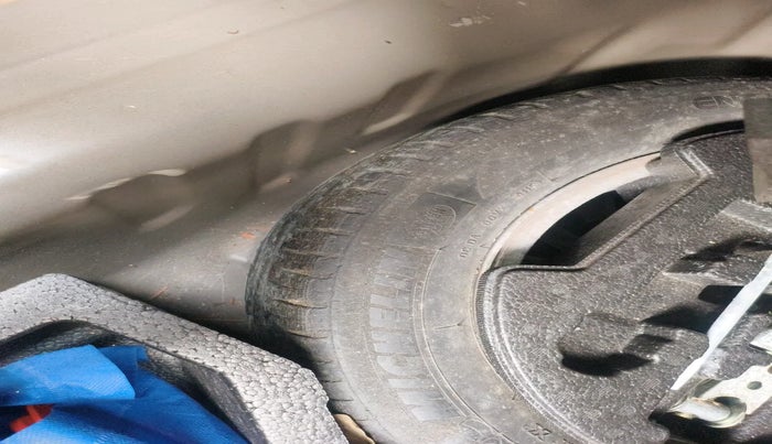 2015 Maruti Ciaz ZXI AT, Petrol, Automatic, 1,31,271 km, tyre