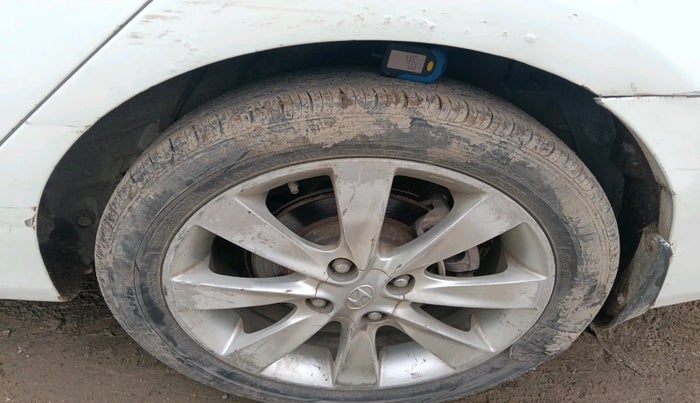 2011 Hyundai Verna FLUIDIC 1.6 CRDI SX, Diesel, Manual, 1,34,282 km, tyre