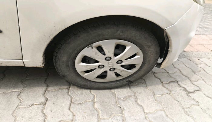 2011 Hyundai i10 MAGNA 1.2, Petrol, Manual, 58,469 km, tyre