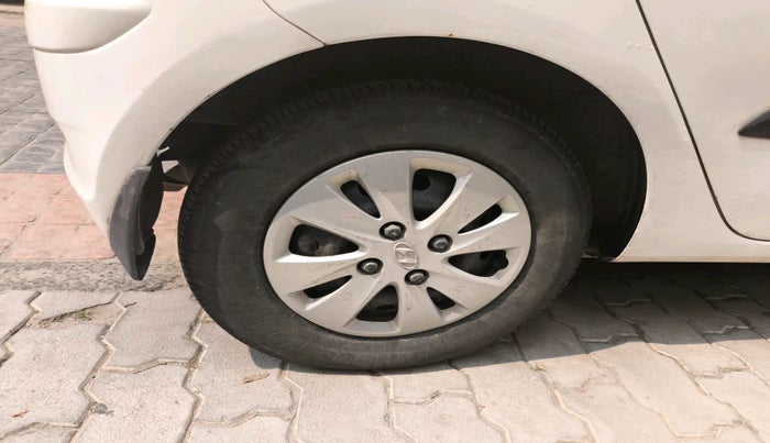 2011 Hyundai i10 MAGNA 1.2, Petrol, Manual, 58,469 km, tyre