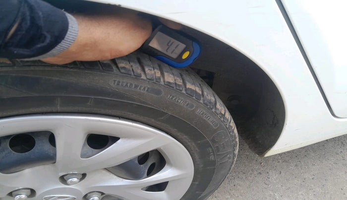 2020 Hyundai Grand i10 MAGNA 1.2 KAPPA VTVT, Petrol, Manual, 8,631 km, tyre