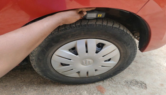 2019 Maruti Alto 800 VXI, Petrol, Manual, 45,221 km, tyre