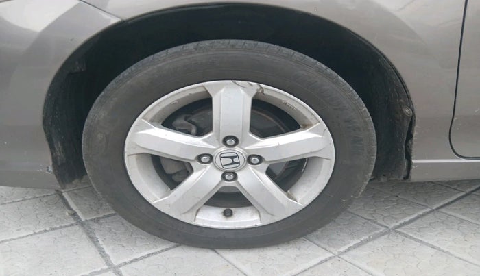 2011 Honda City 1.5L I-VTEC V MT, Petrol, Manual, 1,73,154 km, tyre