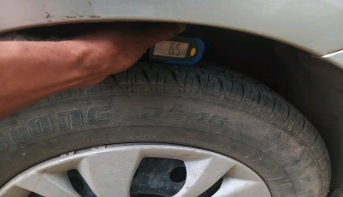 2010 Maruti Swift Dzire VXI, Petrol, Manual, 1,02,127 km, tyre