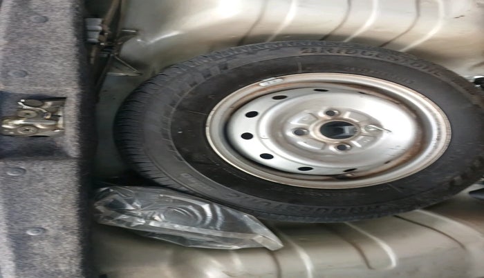 2012 Maruti Alto LXI, Petrol, Manual, 70,708 km, tyre