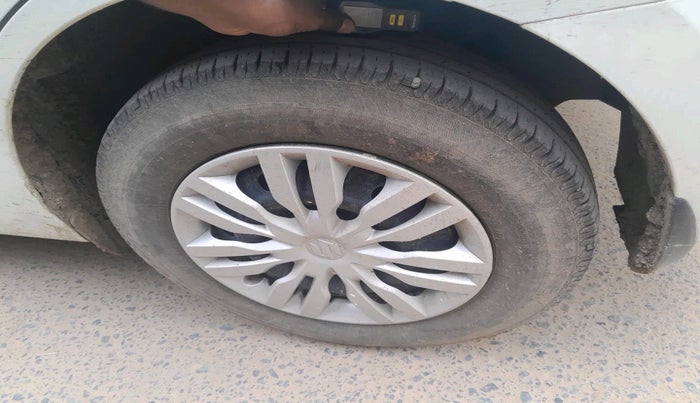 2018 Maruti Dzire VXI, Petrol, Manual, 36,668 km, tyre