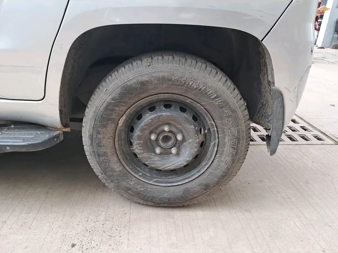 2016 Mahindra TUV300 T6, Diesel, Manual, 63,168 km, tyre