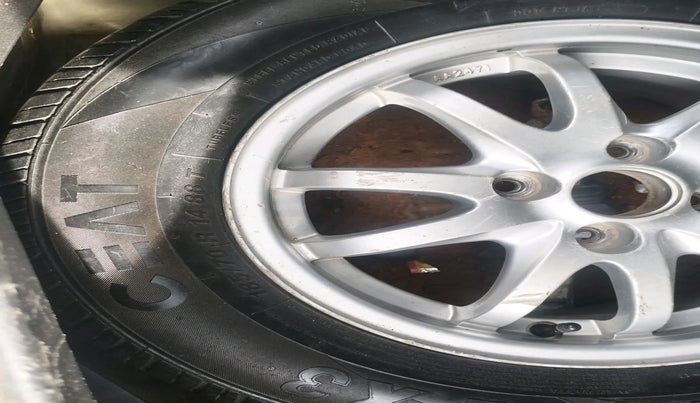 2016 Maruti Swift VDI, Diesel, Manual, 78,310 km, tyre