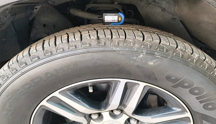 2017 Toyota Fortuner 2.8 4X2 AT, Diesel, Automatic, 88,880 km, tyre