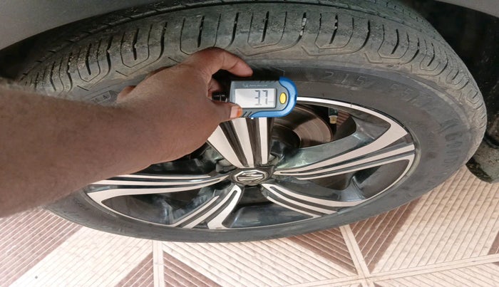 2022 MG ASTOR SHARP 1.5 MT, Petrol, Manual, 44,040 km, tyre