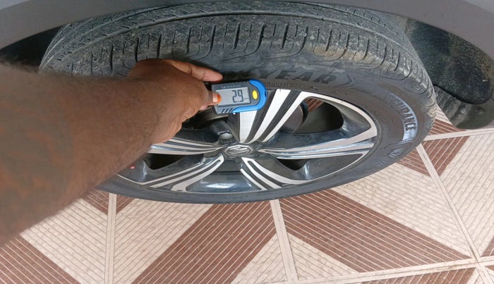 2022 MG ASTOR SHARP 1.5 MT, Petrol, Manual, 44,040 km, tyre