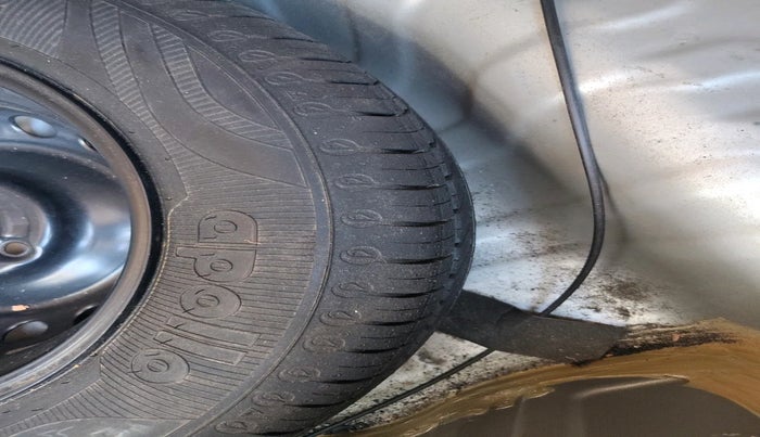 2020 Renault Kwid NEOTECH RXL 1.0 AMT, Petrol, Automatic, 24,535 km, tyre