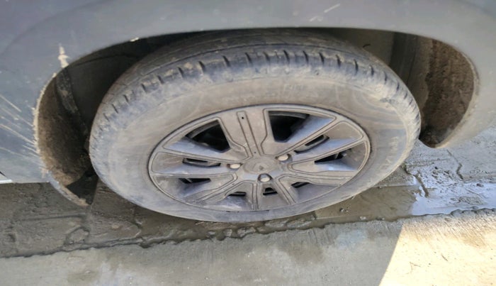 2020 Renault Kwid NEOTECH RXL 1.0 AMT, Petrol, Automatic, 24,535 km, tyre