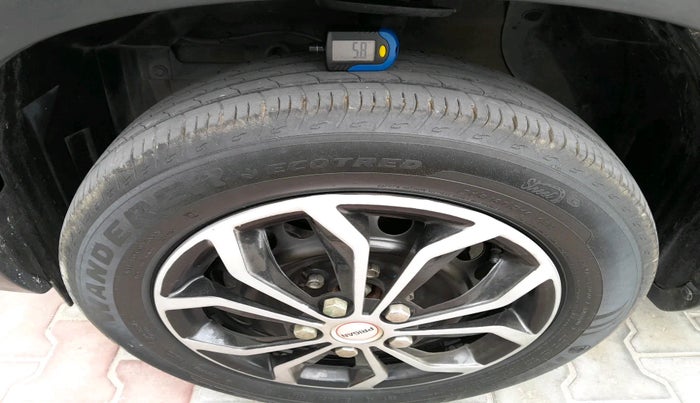 2024 Maruti BREZZA LXI, Petrol, Manual, 20,839 km, tyre