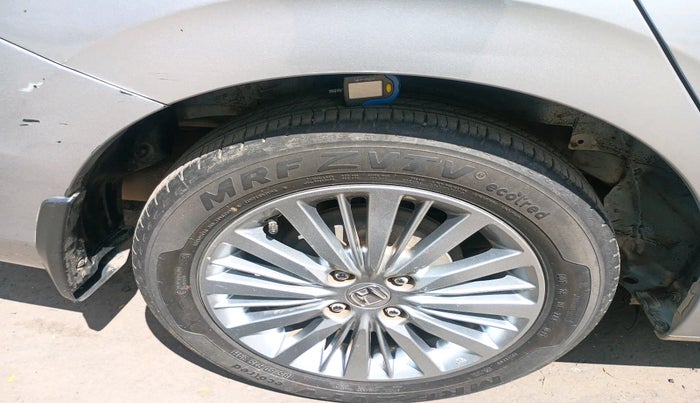 2021 Honda City 1.5L I-VTE V CVT, Petrol, Automatic, 15,440 km, tyre