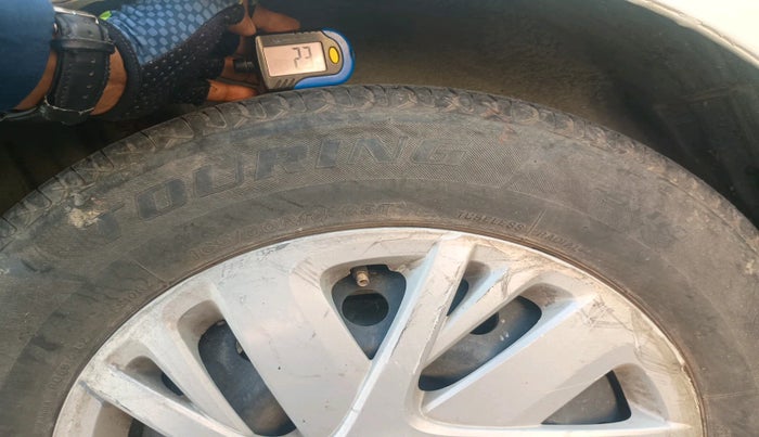 2016 Maruti Swift VXI, Petrol, Manual, 1,00,186 km, tyre