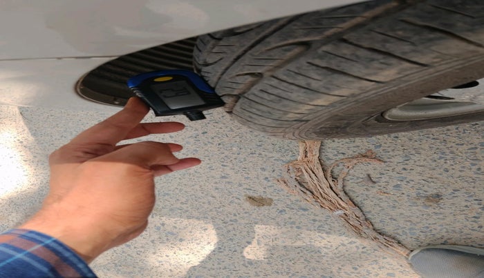 2012 Hyundai Eon ERA +, Petrol, Manual, 47,030 km, tyre