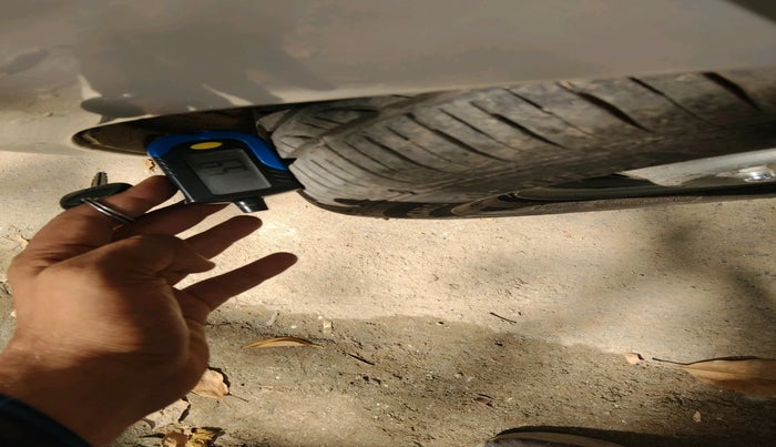 2012 Hyundai Eon ERA +, Petrol, Manual, 47,030 km, tyre