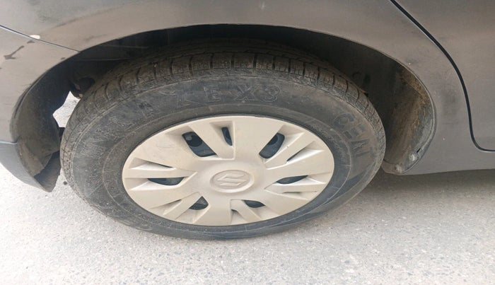 2012 Maruti Swift VXI, Petrol, Manual, 81,214 km, tyre