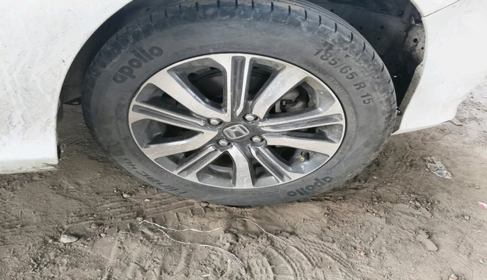 2021 Honda City 1.5L I-VTEC V MT 4TH GEN, Petrol, Manual, 1,30,467 km, tyre