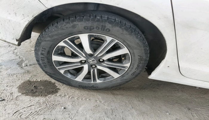 2021 Honda City 1.5L I-VTEC V MT 4TH GEN, Petrol, Manual, 1,30,467 km, tyre