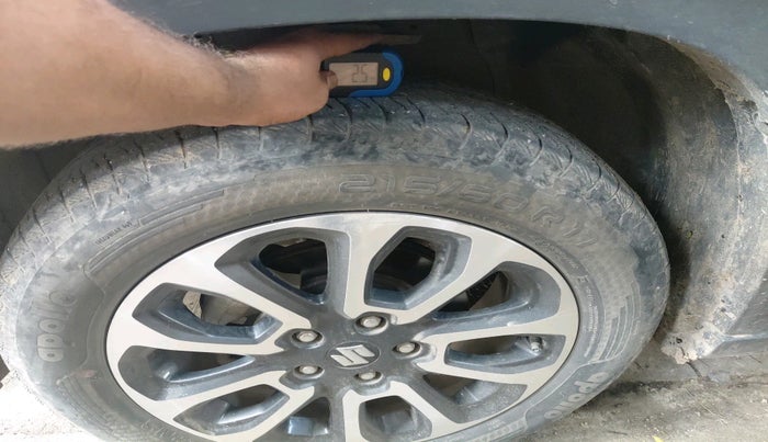 2022 Maruti Grand Vitara ALPHA SMART HYBRID AT, Petrol, Automatic, 80,275 km, tyre