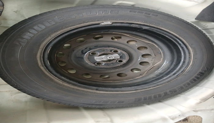 2010 Hyundai i20 MAGNA 1.2, Petrol, Manual, 92,553 km, tyre