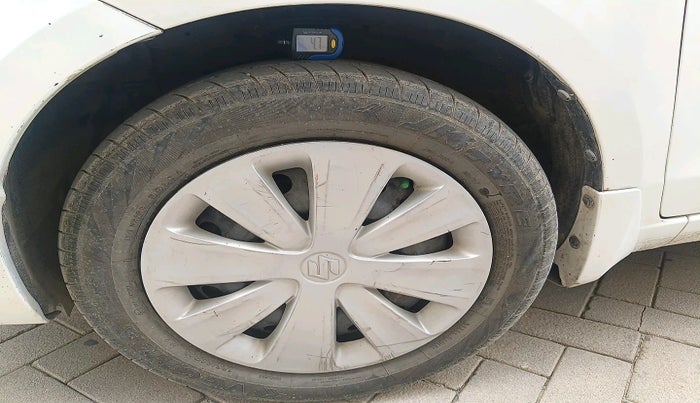 2016 Maruti Ertiga VDI SHVS, Diesel, Manual, 55,937 km, tyre