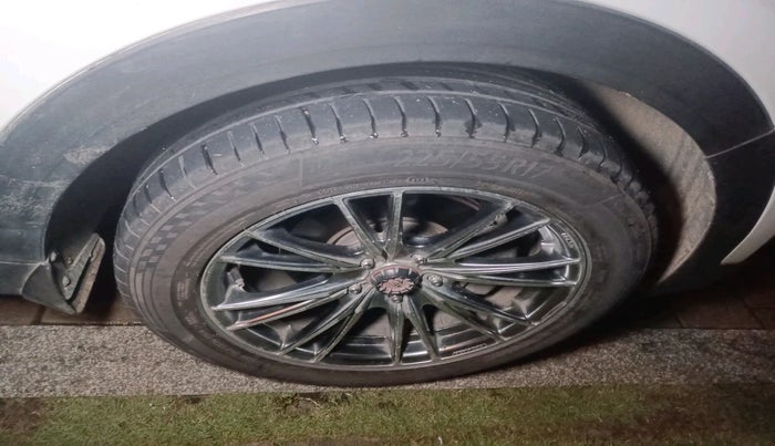 2016 Hyundai Creta S PLUS 1.6 AT DIESEL, Diesel, Automatic, 94,139 km, tyre