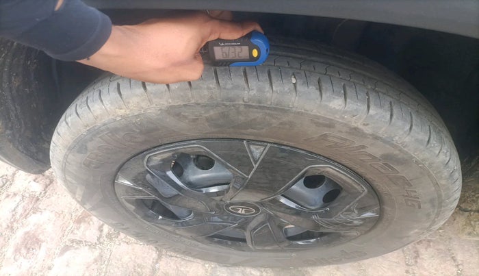 2024 Tata PUNCH ADVENTURE MT, Petrol, Manual, 15,731 km, tyre