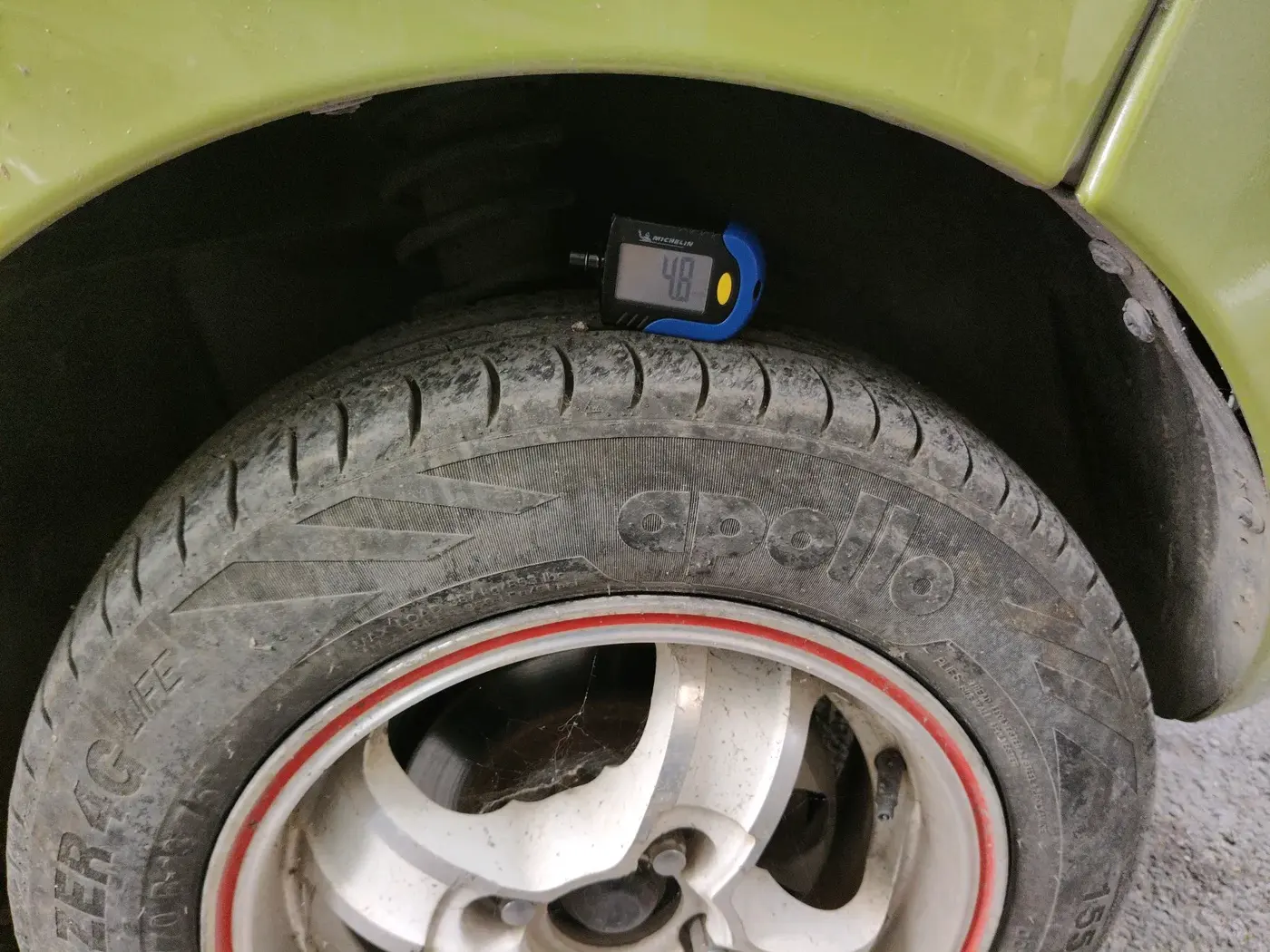 2015 Mahindra E2O T2, Electric, Automatic, 91,447 km, tyre