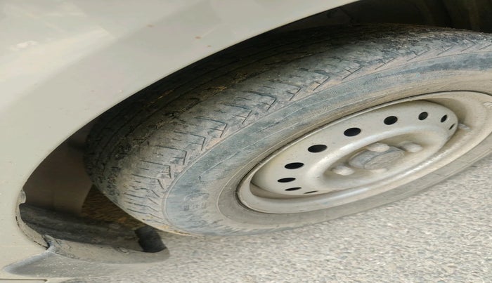 2022 Maruti New Wagon-R LXI CNG 1.0, Petrol, Manual, 97,141 km, tyre