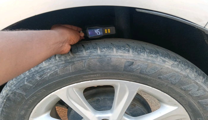 2018 Ford Ecosport TITANIUM 1.5L DIESEL, Diesel, Manual, 1,85,370 km, tyre