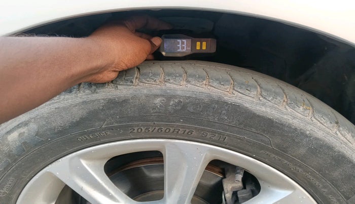 2018 Ford Ecosport TITANIUM 1.5L DIESEL, Diesel, Manual, 1,85,370 km, tyre